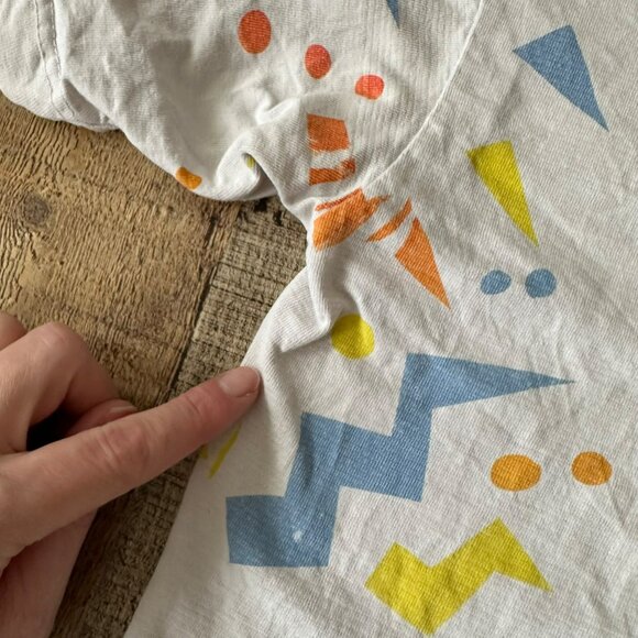 Vintage 1994 Looney Tunes Tweety Graphic T-Shirt All-Over Print Short Sleeve - Picture 4 of 12